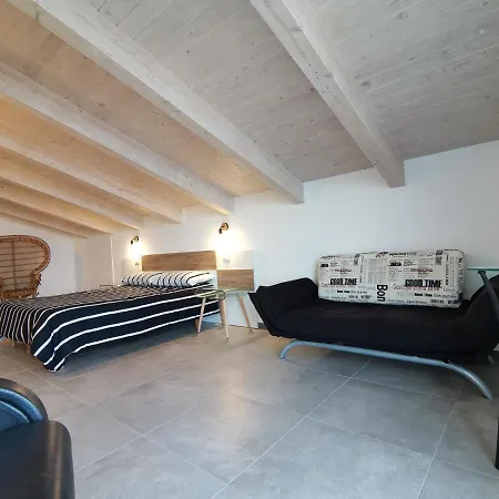 Villa Naima Boutique *