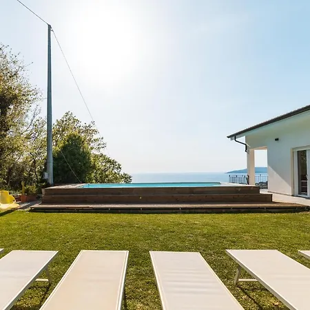Villa Naima Boutique