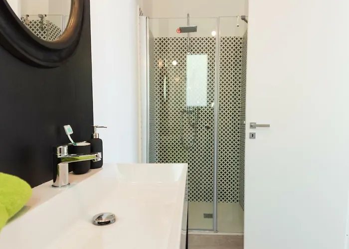 Villa Naima Boutique *